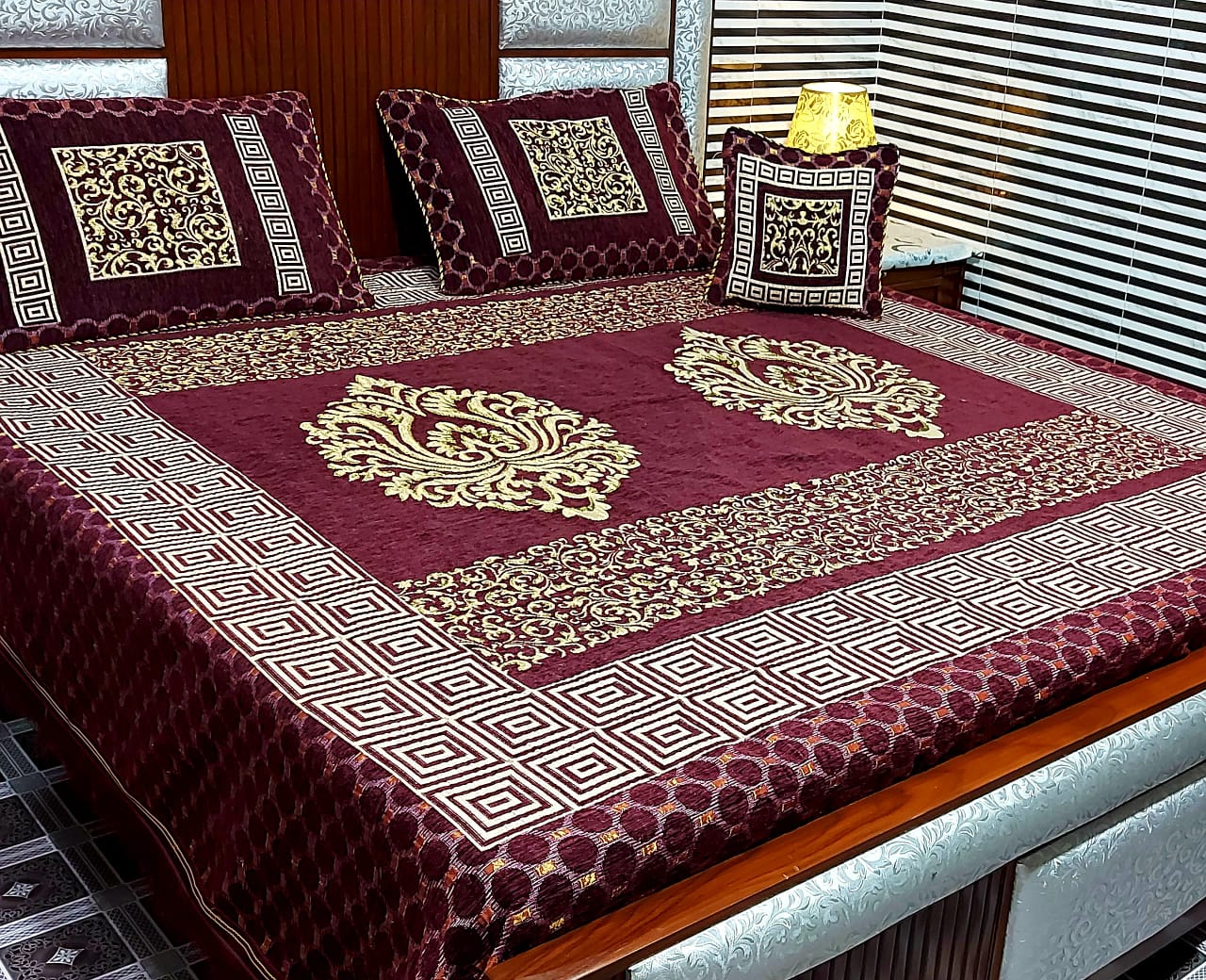 Velvet Jacquard 4 Piece Bedsheet D-3